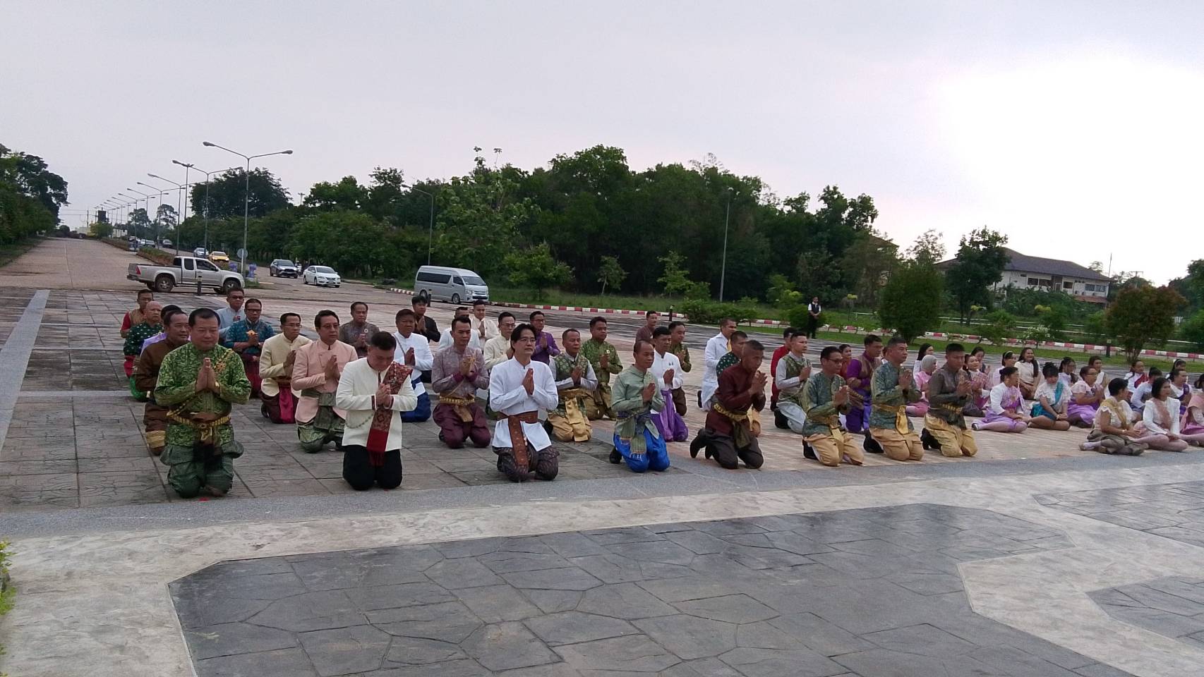 title - ร่ามพิธีถวายบังคมพระบรมราชานุสาวรีย์ พระบาทสมเด็จพระจุลจอมเกล้าเจ้าอยู่หัว (รัชกาลที่ 5) ภายใต้แนวคิด 